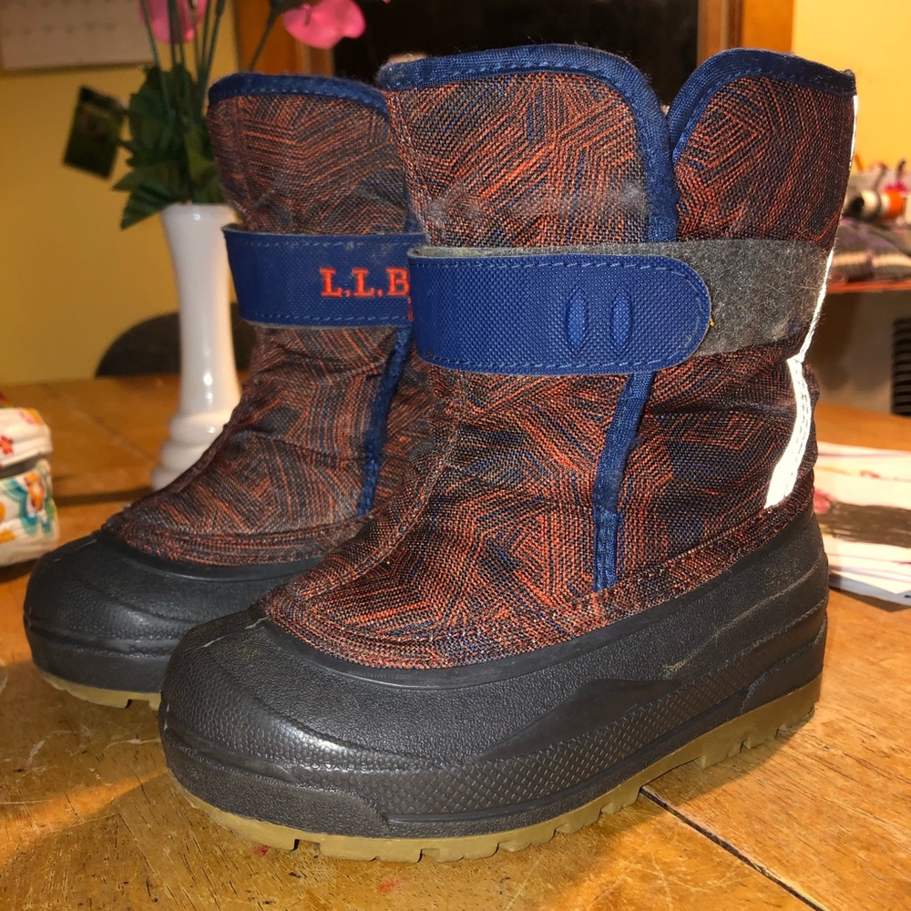 Toddler size 9 LL Bean winter boots